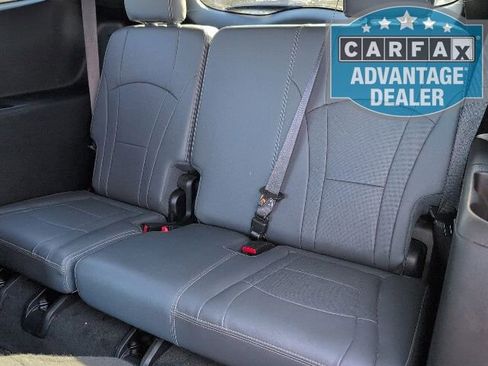 Used 2024 Buick Enclave Essence w/ Sport Touring Edition image 10