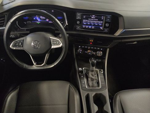 Used 2023 Volkswagen Jetta SE w/ Panoramic Sunroof Package FWD image 22