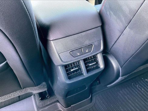 New 2026 Chevrolet Equinox RS w/ Convenience Package III AWD/4WD image 20