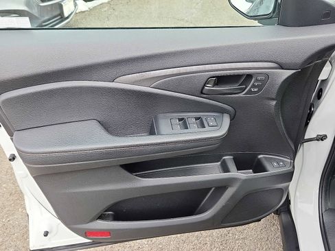 Certified 2022 Honda Passport TrailSport image 12