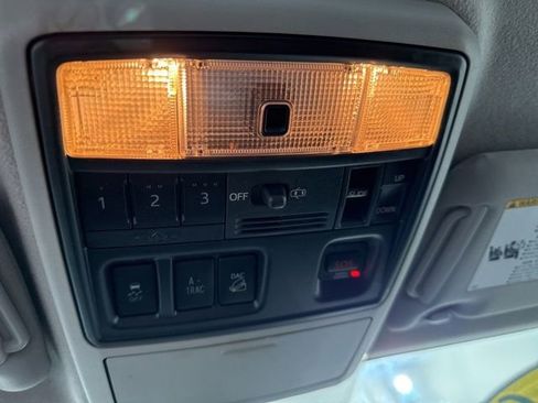 Used 2016 Toyota 4Runner Limited image 24