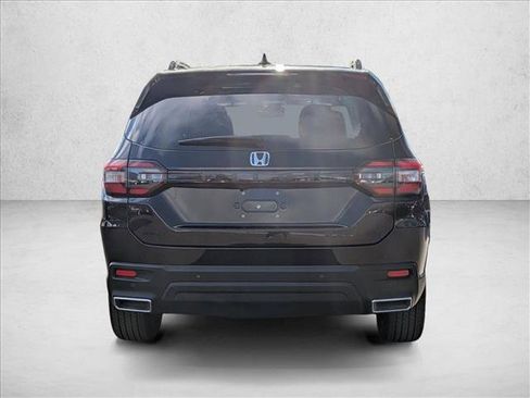 Used 2025 Honda Pilot Black Edition image 7