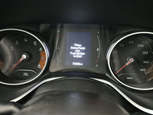 Used 2019 Jeep Compass Latitude AWD/4WD image 13