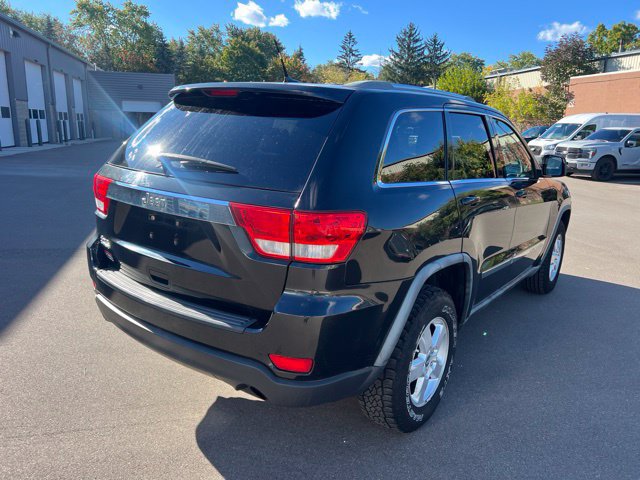 Used 2012 Jeep Grand Cherokee Laredo w/ Laredo E Group AWD/4WD image 5