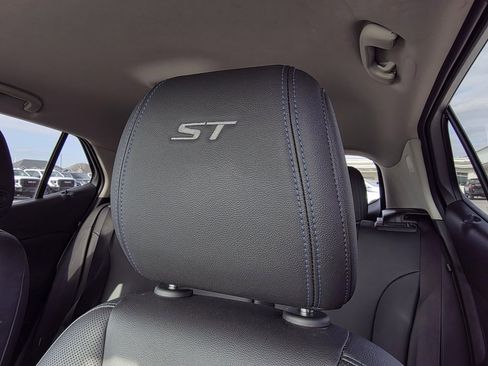 Used 2025 Buick Encore GX Sport Touring w/ Comfort Package image 20