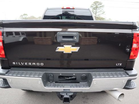 Used 2019 Chevrolet Silverado 2500 LTZ w/ Duramax Plus Package image 8