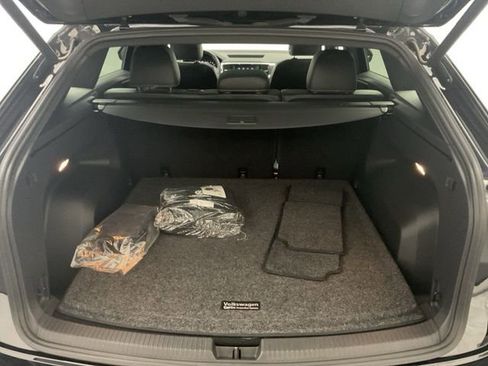 Used 2022 Volkswagen Atlas Cross Sport SEL R-Line image 29