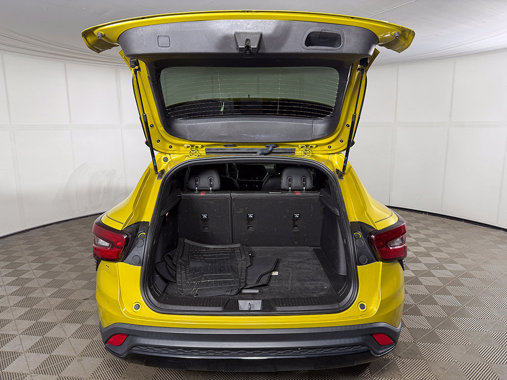 Used 2024 Chevrolet Trax RS FWD image 15