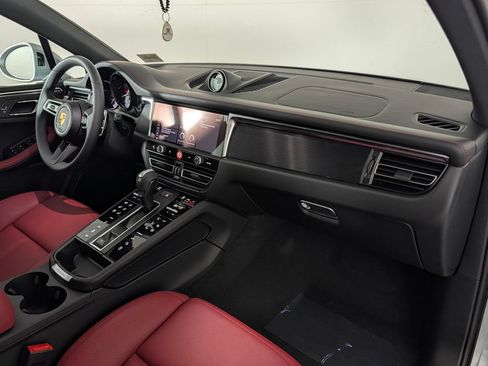 New 2026 Porsche Macan GTS AWD/4WD image 19