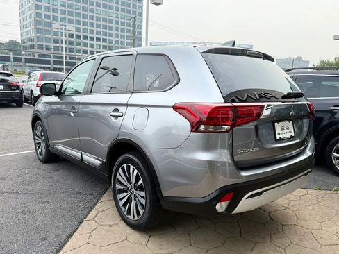 Used 2020 Mitsubishi Outlander ES FWD image 5