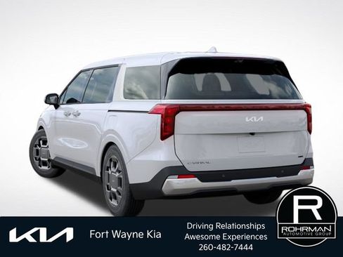 New 2026 Kia Carnival EX FWD image 4