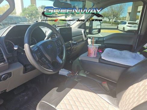 Used 2022 Ford F250 XLT image 3