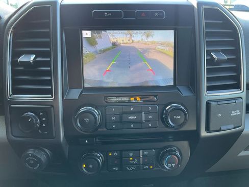 Used 2018 Ford F150 XLT w/ Equipment Group 302A Luxury image 9