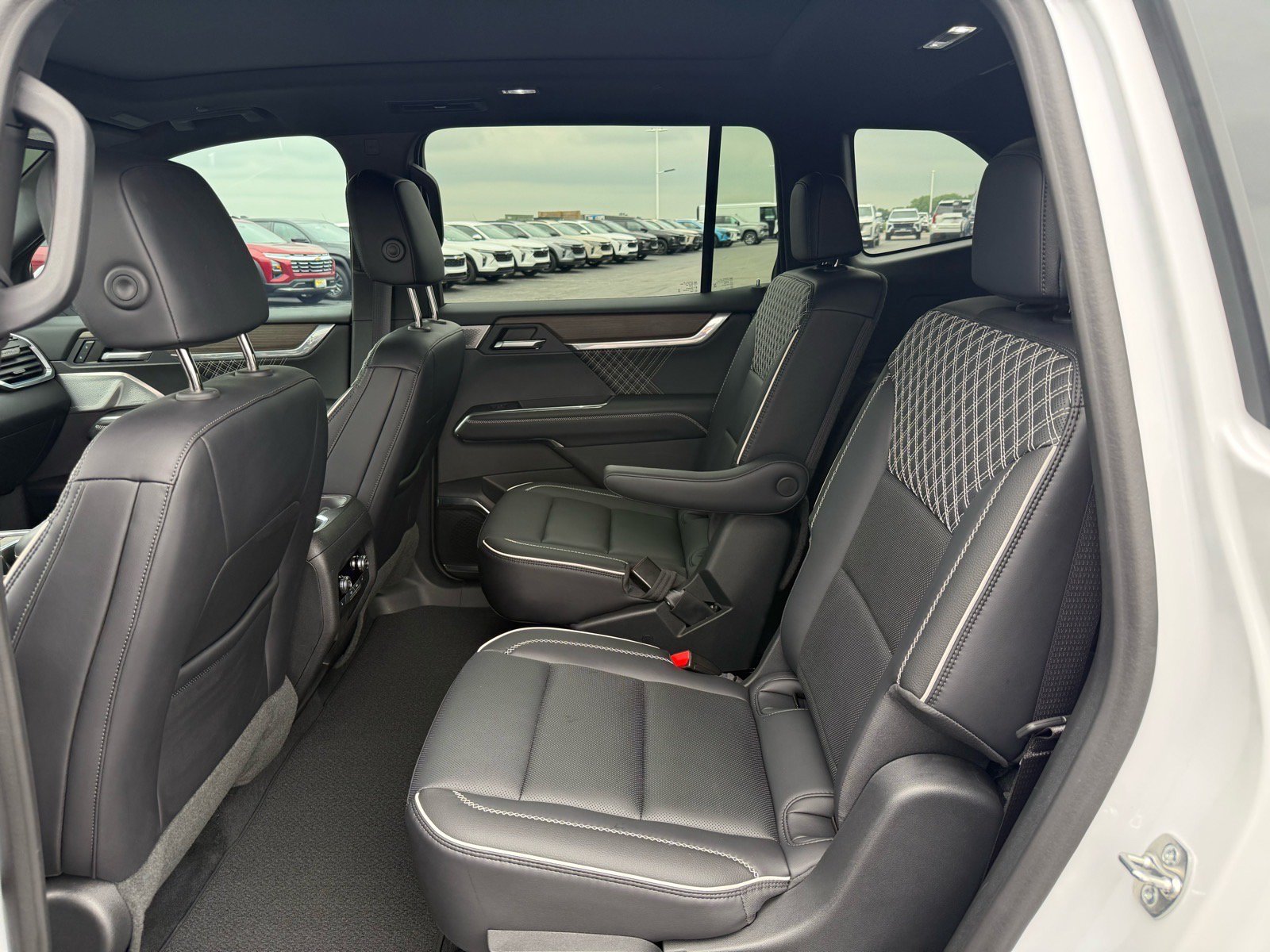 Used 2024 GMC Acadia Denali w/ Super Cruise Package AWD/4WD image 15