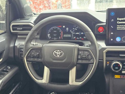 Used 2024 Toyota Tacoma TRD Off-Road w/ TRD Off Road Premium Package AWD/4WD image 20