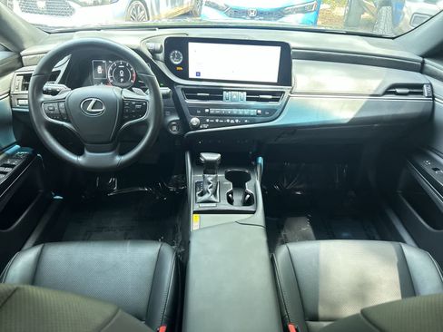 Used 2024 Lexus ES 350 w/ Premium Package FWD image 15