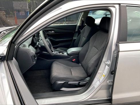 Used 2024 Honda Accord LX image 10