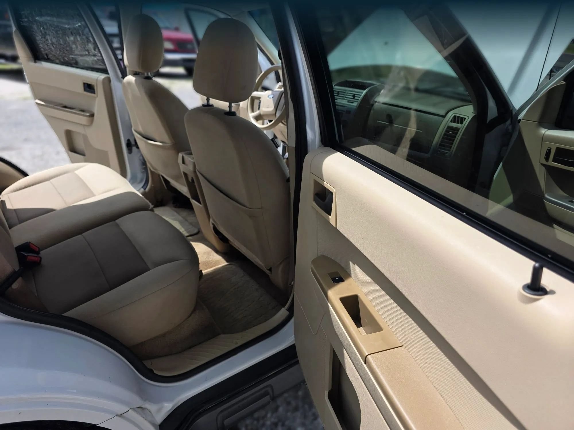Used 2008 Ford Escape XLT FWD image 30