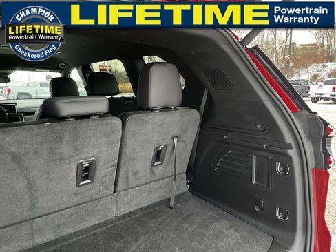 Used 2024 GMC Acadia AT4 w/ LPO, Floor Liner Package image 12