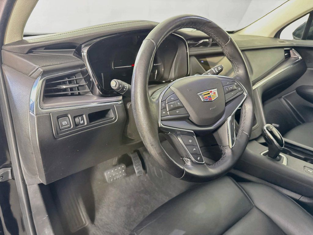Used 2019 Cadillac XT5 Premium Luxury FWD image 9