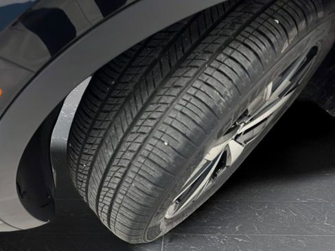 Used 2023 Volkswagen ID.4 Pro S image 36