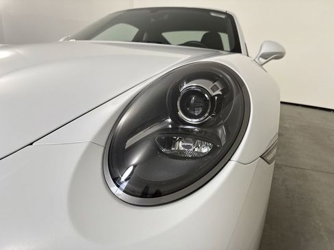 Certified 2019 Porsche 911 Carrera S image 11