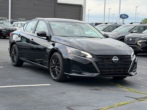 New 2026 Nissan Altima 2.5 SV w/ SV Special Edition Package FWD image 2