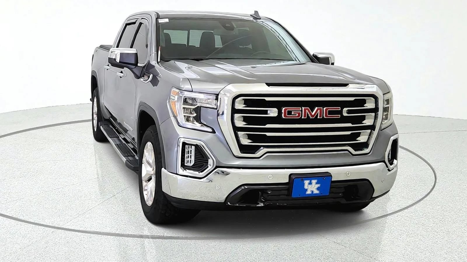Used 2019 GMC Sierra 1500 SLT w/ SLT Premium Plus Package AWD/4WD image 2