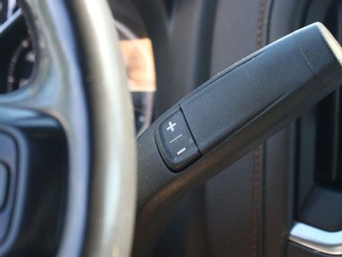 Used 2019 GMC Sierra 1500 AT4 w/ AT4 Premium Package AWD/4WD image 32