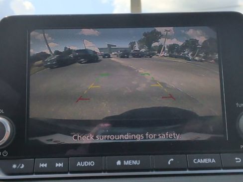 Used 2023 Nissan Rogue S FWD image 25