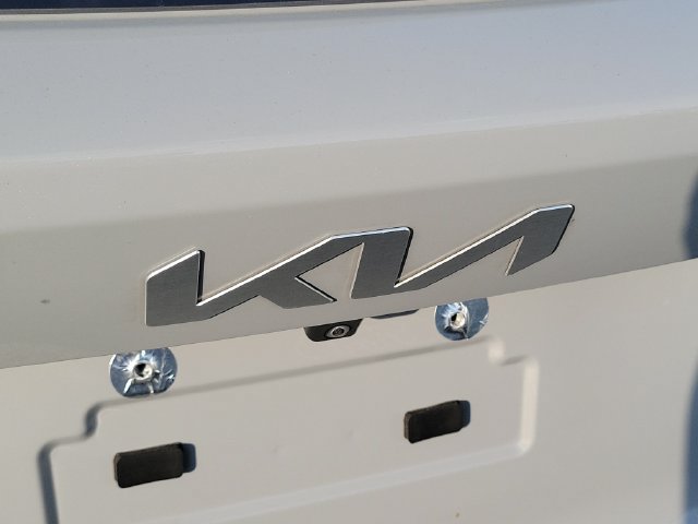 Used 2025 Kia Sorento S w/ Panoramic Sunroof Package FWD image 5