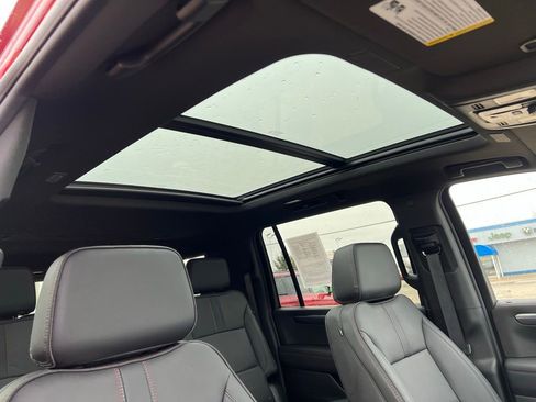 Used 2026 Chevrolet Suburban RST w/ RST Capability Package image 14