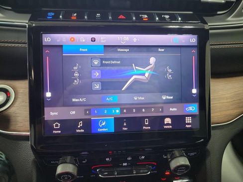 Certified 2022 Jeep Grand Cherokee Summit w/ Advanced Protech Group IV AWD/4WD image 47