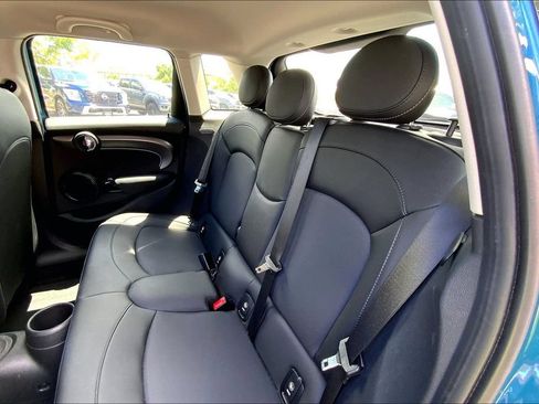 Used 2022 MINI Cooper 4-Door Hardtop FWD image 24