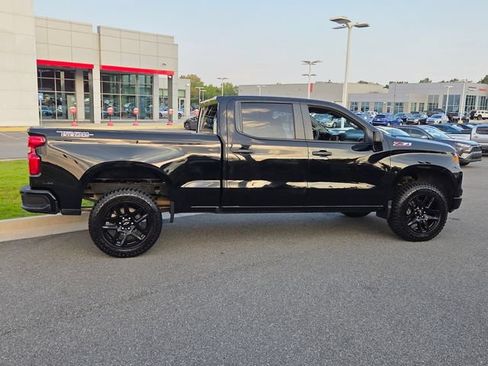 Used 2024 Chevrolet Silverado 1500 Custom Trail Boss AWD/4WD image 14