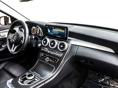 Used 2021 Mercedes-Benz C 300 Sedan image 16
