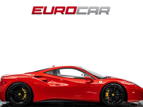 Used 2019 Ferrari 488 GTB RWD image 6