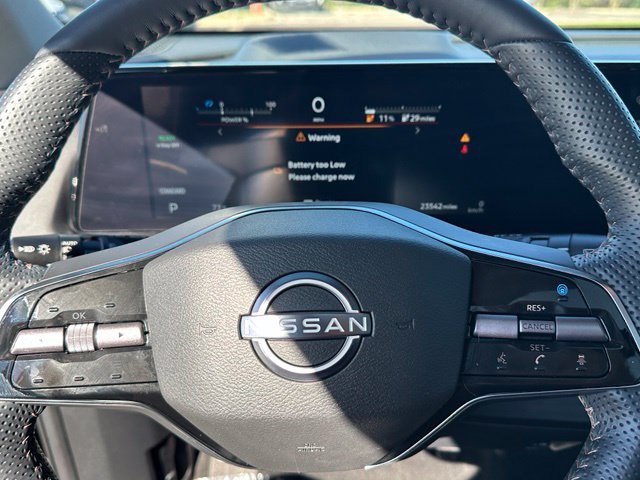 Used 2024 Nissan Ariya AWD image 31