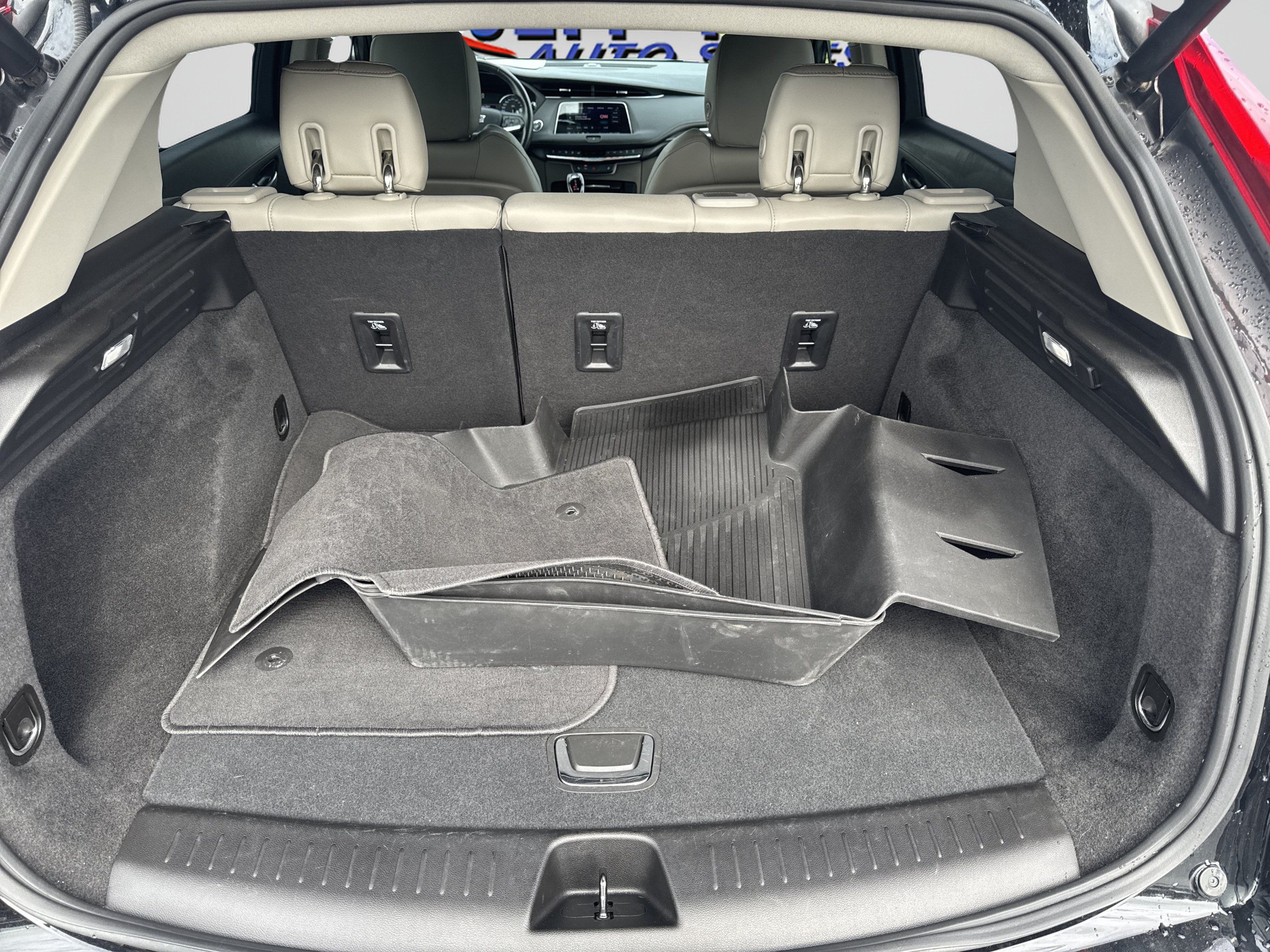 Used 2022 Cadillac XT4 Luxury AWD/4WD image 10