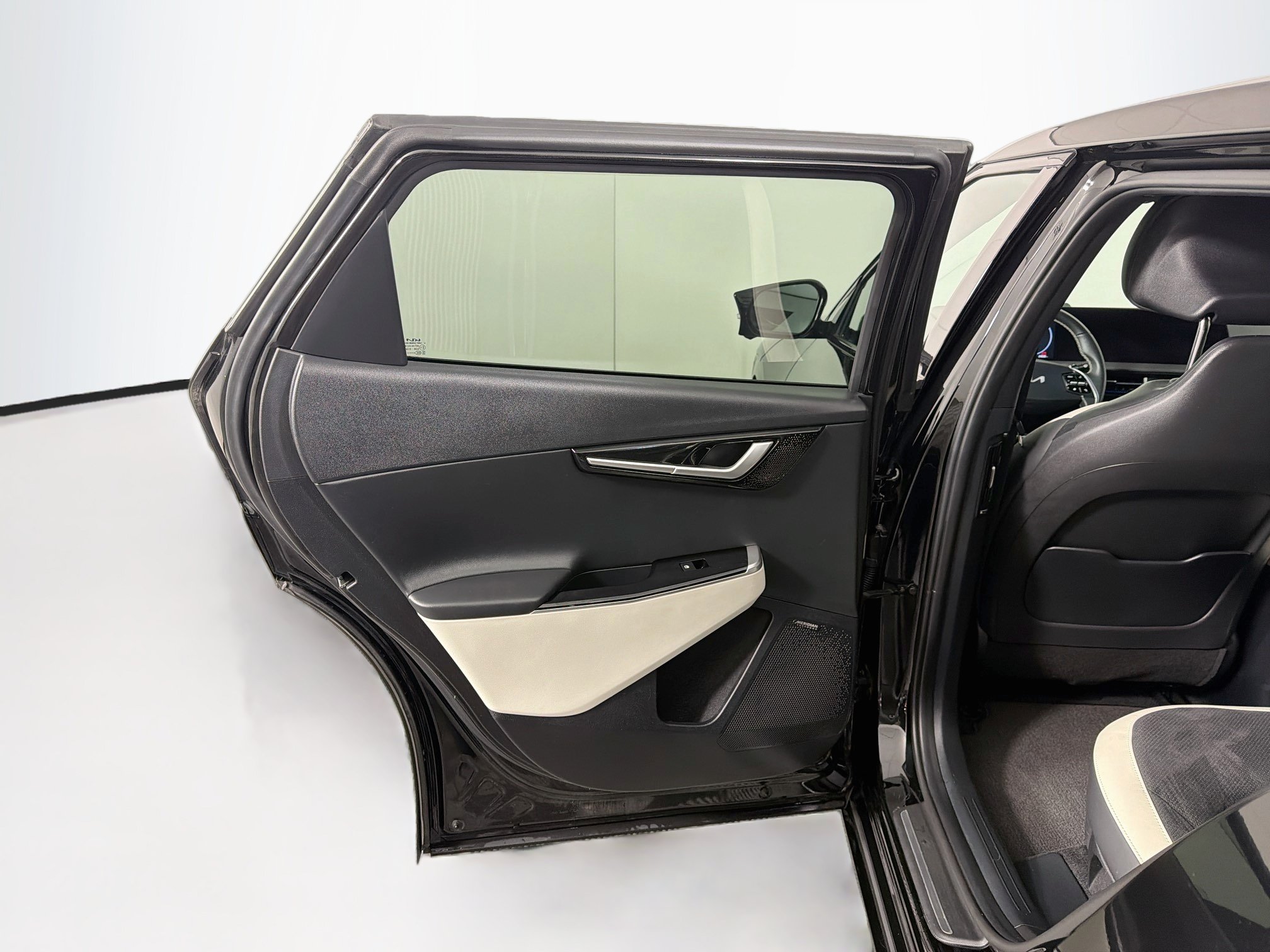 Used 2024 Kia EV6 GT-Line RWD image 27