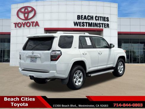 Used 2014 Toyota 4Runner SR5 RWD image 12