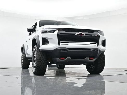 Used 2026 Chevrolet Colorado ZR2 AWD/4WD image 36
