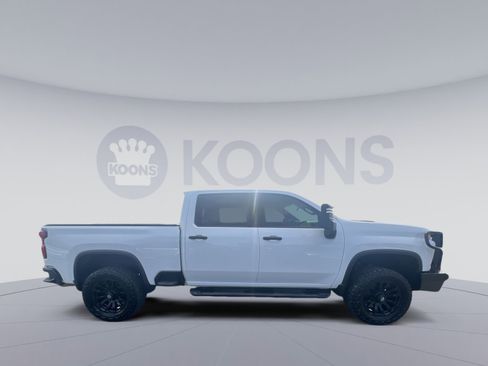 Used 2023 Chevrolet Silverado 2500 Custom w/ Custom Value Package image 8