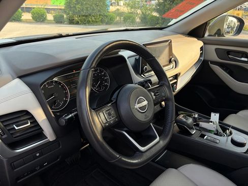 Certified 2023 Nissan Rogue SV w/ SV Premium B Package AWD/4WD image 14