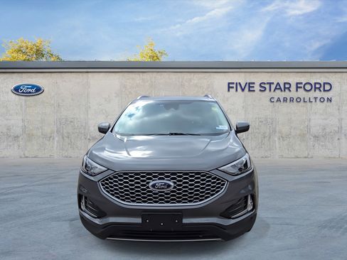 Used 2023 Ford Edge SEL w/ Convenience Package image 3