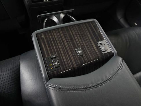 Used 2017 Lexus LS 460 AWD image 31