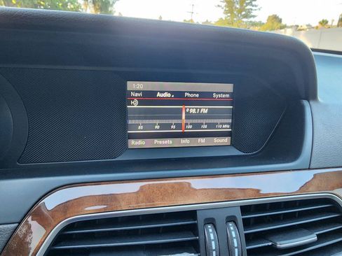 Used 2013 Mercedes-Benz C 250 Coupe image 37