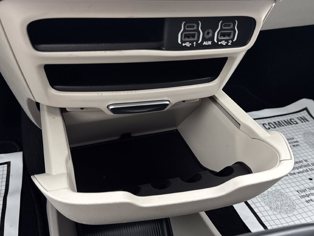 Used 2023 Chrysler Pacifica Touring-L FWD image 49