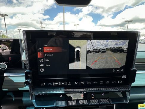 New 2026 GMC Hummer EV 4x4 Crew Cab w/ LPO, Sport Package image 22