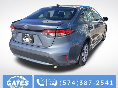 Used 2021 Toyota Corolla LE image 8
